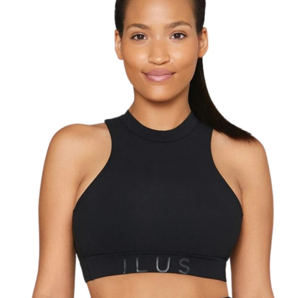ILUS Essential All-In Bra in Black